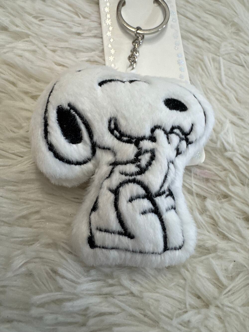 Peanuts Snoopy laughing plush keychain bag charm with black outline